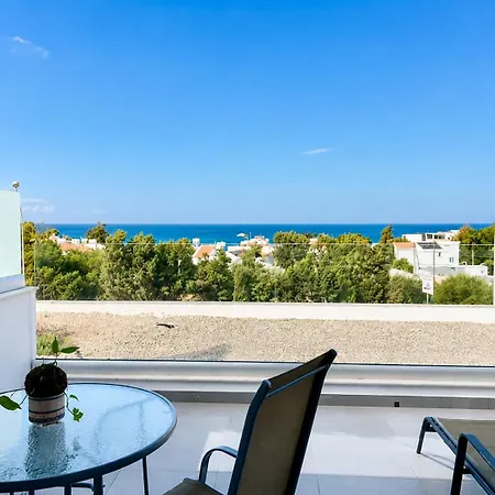 Breeze Bliss - A Radiant Coastal